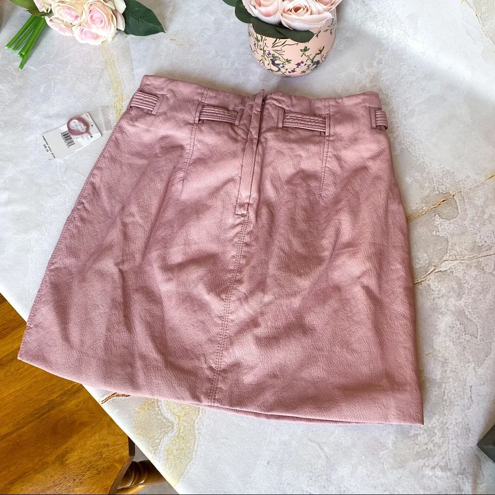 SOLD ON DEPOP - Picture 9 of 10